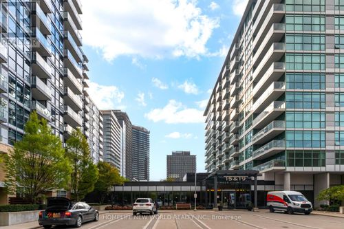 2-19 Singer Crt, North York, ON, M2K0B2 | Card Image