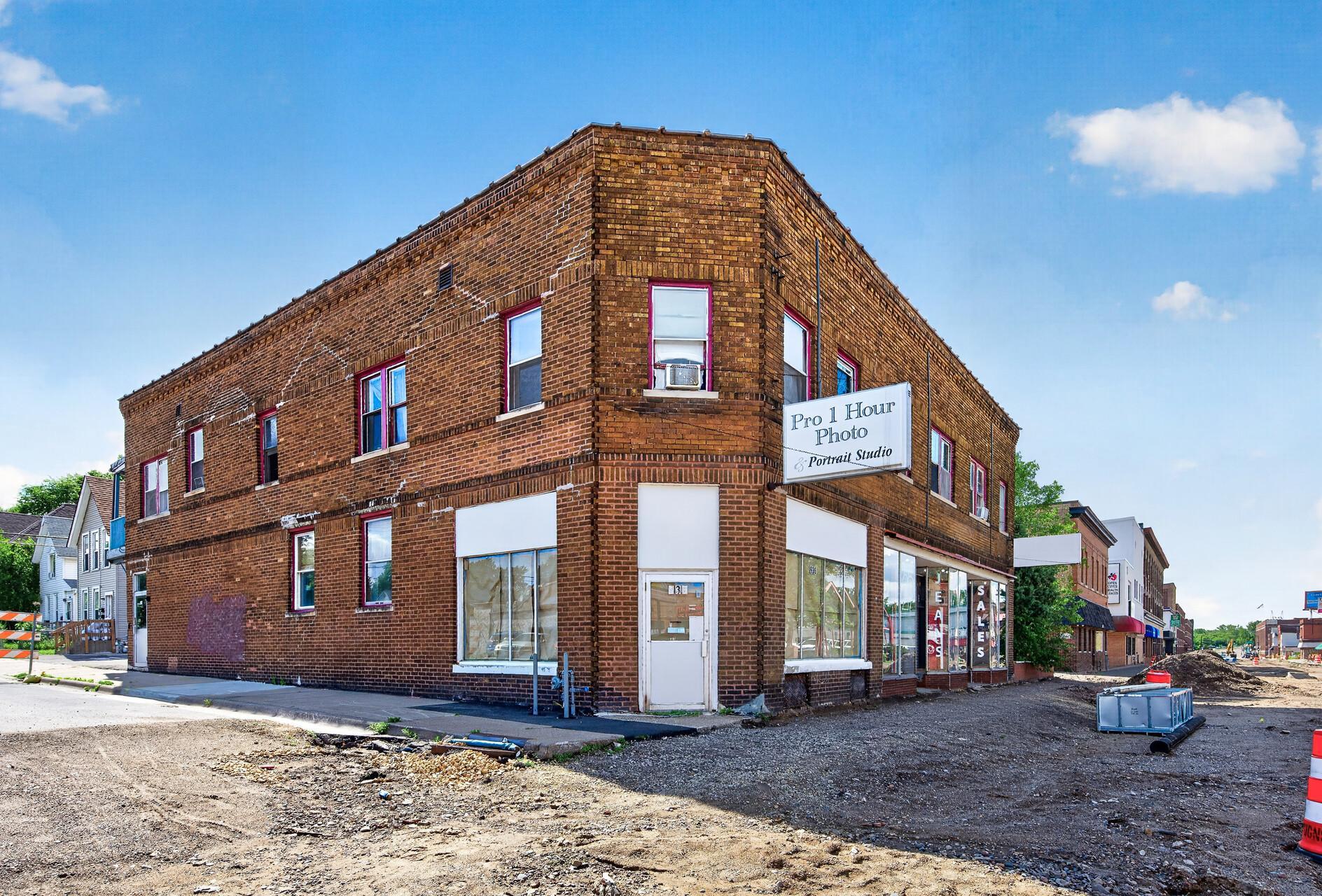 Commercial Sale in Saint Paul