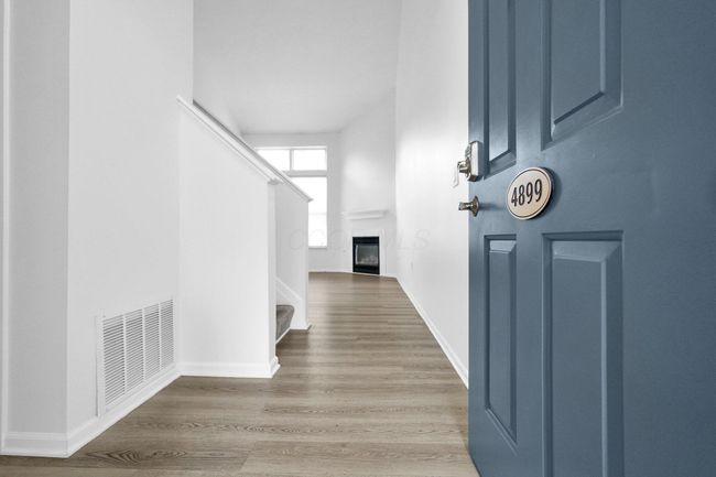 4899 Common Market Pl, Condo with 3 bedrooms, 3 bathrooms and null parking in Dublin OH | Image 6