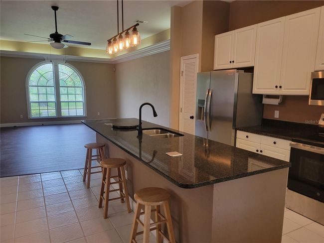 Kitchen | Image 10