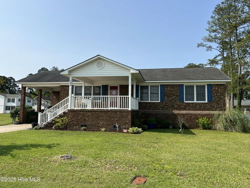 746 Heber St, Belhaven, NC, 27810-1610 | Card Image