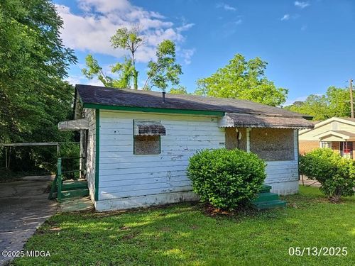 1015 Haywood Rd, Macon, GA, 31211-2006 | Card Image