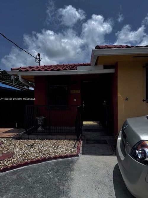 3623-3623 Sw 6th St, Miami, FL, 33135-2520 | Card Image