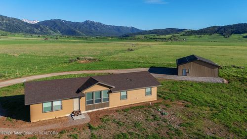 184 Buttercup Ln, Bedford, WY, 83112-5001 | Card Image