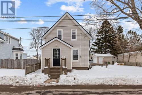 75 King St, Summerside, PE, C1N2S9 | Card Image