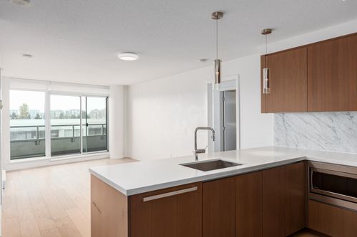 802-9099 Cook Rd, Richmond, BC, V6Y0G5 | Card Image