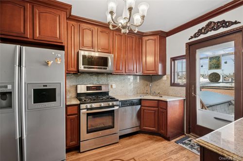 3018 Hobart St, Woodside, NY, 11377-1459 | Card Image