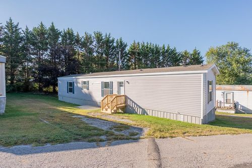 400 S Petunia Rd, Wytheville, VA, 24382-1329 | Card Image