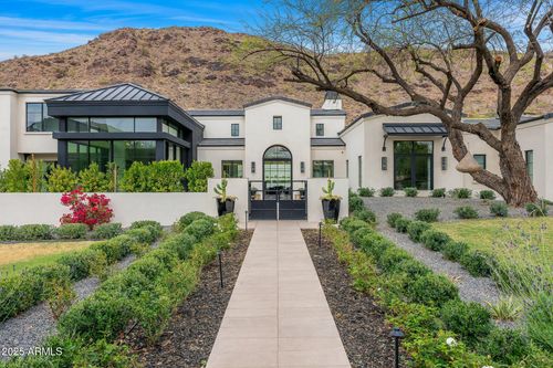 6126 E Joshua Tree Ln, Paradise Valley, AZ, 85253-3450 | Card Image
