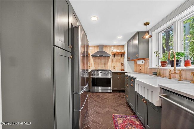 1575 New Scotland Rd, House other with 4 bedrooms, 3 bathrooms and 10 parking in Slingerlands NY | Image 17