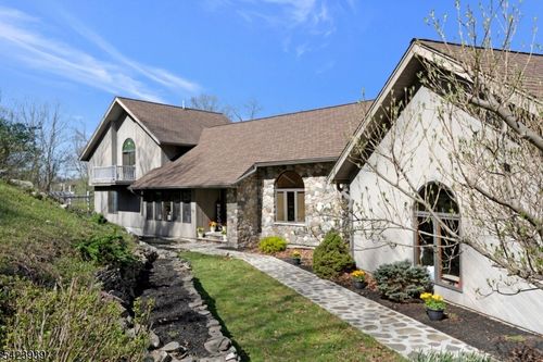 76 Mountain Spring Dr, Sparta, NJ, 07871-3544 | Card Image