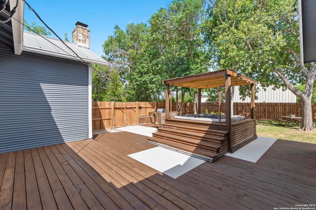 14280 State Highway 16 N, House other with 3 bedrooms, 2 bathrooms and null parking in Medina TX | Image 30