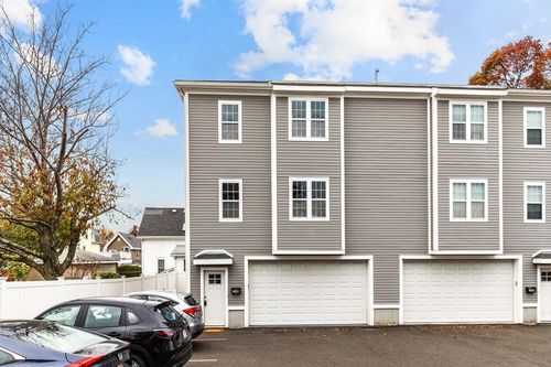 186a-186 Bradford St, Everett, MA, 02149 | Card Image