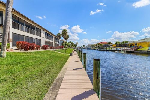 17-3935 Country Club Boulevard, Cape Coral, FL, 33904 | Card Image