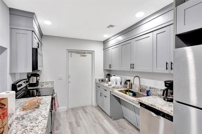 APT-205 - 7290 Nw 1 St St, Condo with 1 bedrooms, 2 bathrooms and null parking in Margate FL | Image 31