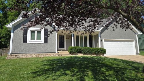 13204 W 55th Ter, Shawnee, KS, 66216-4621 | Card Image