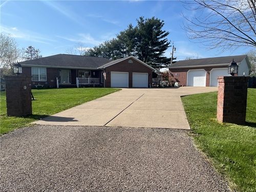 45446 Maple View Cir, Caldwell, OH, 43724-8932 | Card Image