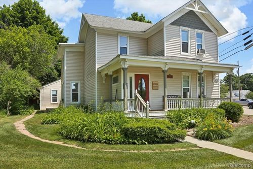 211 E Commerce St E Commerce Street, Milford Village, MI, 48381 | Card Image