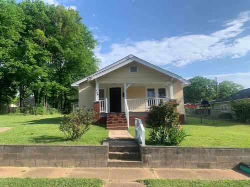 524 Oaklawn St, Malvern, AR, 72104-5040 | Card Image