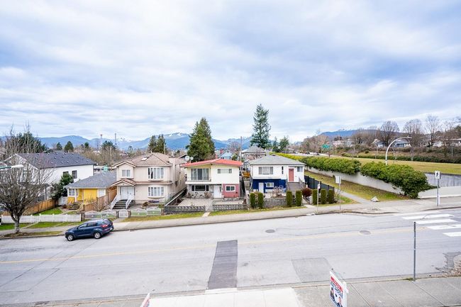 1 - 3344 Adanac Street, Home with 3 bedrooms, 3 bathrooms and 2 parking in Vancouver BC | Image 27