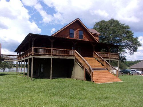 32 Lunker Ln, Poplarville, MS, 39470-5528 | Card Image