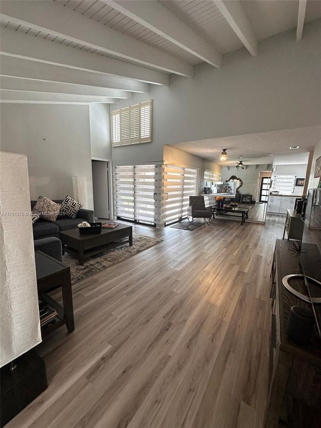13686 Sw 116 Th Ln, House other with 3 bedrooms, 2 bathrooms and null parking in Miami FL | Image 8