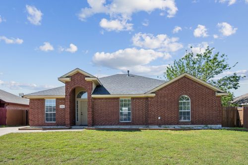 1036 Hollaway Cir, DeSoto, TX, 75115-7176 | Card Image