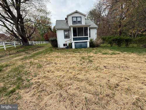 15901 River Rd, POOLESVILLE, MD, 20837-8828 | Card Image