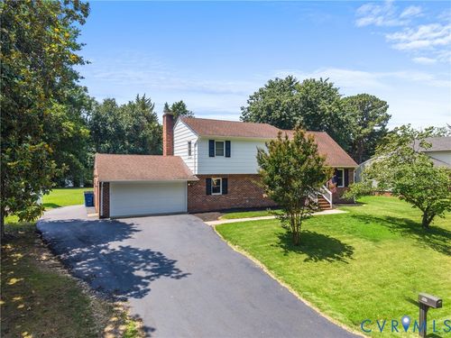 4611 Dunkirk Dr, Chester, VA, 23831-6814 | Card Image