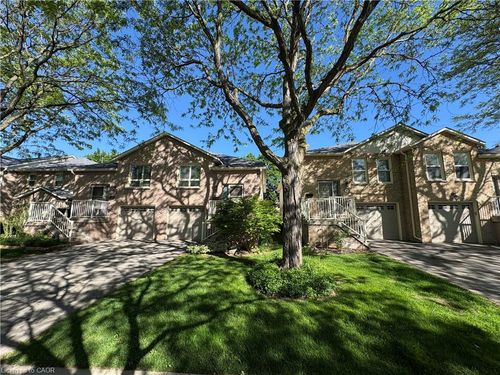 17-3455 Caplan Cres, Burlington, ON, L7N2P9 | Card Image