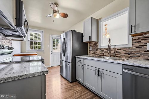 1009 Clayton Rd, WILMINGTON, DE, 19805-4505 | Card Image