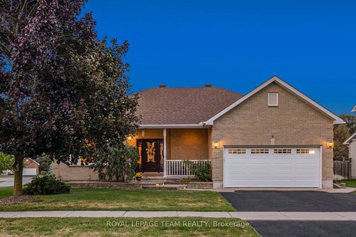 34 Rochelle Dr, Richmond, ON, K0A2Z0 | Card Image