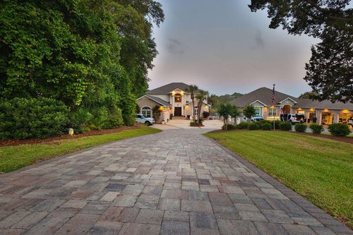 19 Poquito Rd, Shalimar, FL, 32579-1115 | Card Image