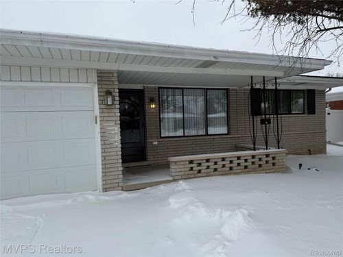 35267 Eden Park Dr, Sterling Heights, MI, 48312-3832 | Card Image