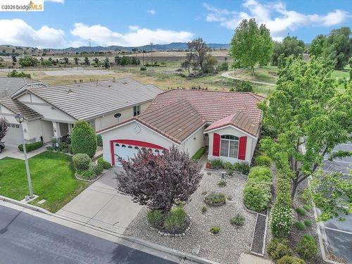 987 Centennial Dr, Brentwood, CA, 94513-6967 | Card Image