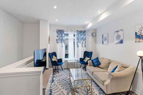 25-61 Soho St, Stoney Creek, ON, L8J0M6 | Card Image