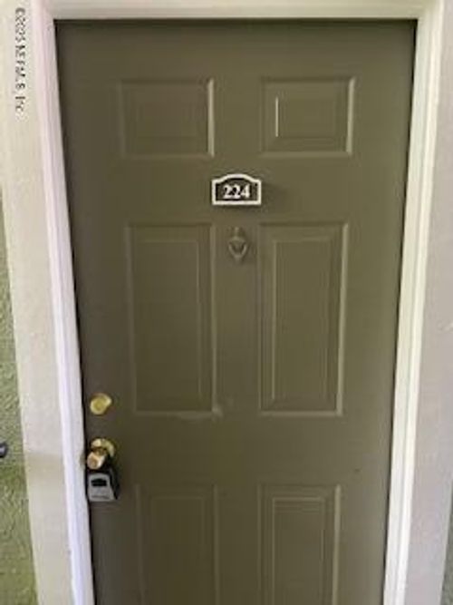 224-7701 Timberlin Park Blvd, JACKSONVILLE, FL, 32256-5436 | Card Image