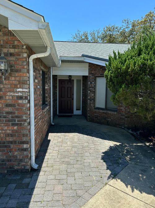 3942 Balsam Dr, Niceville, FL, 32578-1142 | Card Image