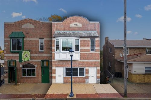 2909 Brownsville Rd, Brentwood, PA, 15227-2516 | Card Image