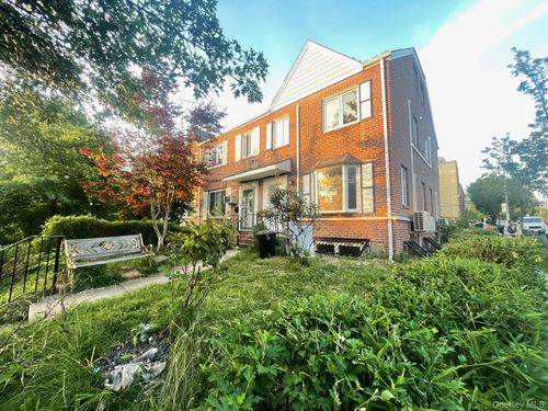141 72nd Cres, Flushing, NY, 11367-2329 | Card Image