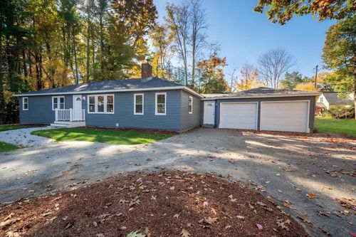 24 Hemlock Dr, Fitchburg, MA, 01420 | Card Image