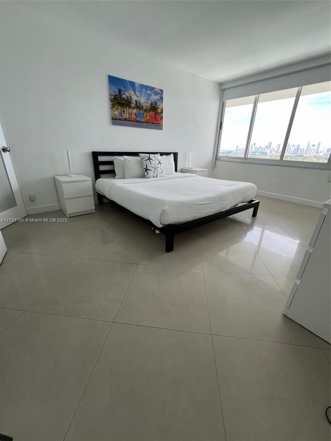 05 - 1200 West Ave, Condo with 1 bedrooms, 1 bathrooms and null parking in Miami Beach FL | Image 12