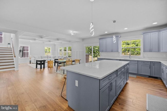 18518 Old Triangle Rd, House other with 5 bedrooms, 6 bathrooms and null parking in TRIANGLE VA | Image 13