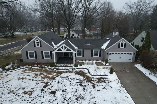 1716 Grant Ave, Cuyahoga Falls, OH, 44223-1817 | Card Image