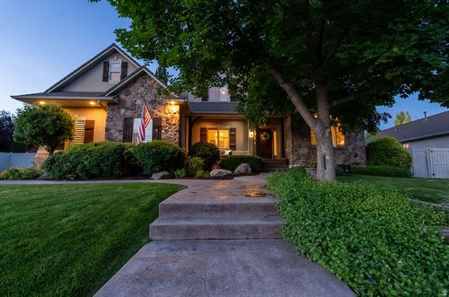 96 N Mountain Vistas Rd, Kaysville, UT, 84037-9731 | Card Image