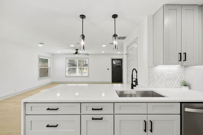 The home offers many custom touches. Notice how the natural lighting flows through the home. | Image 12