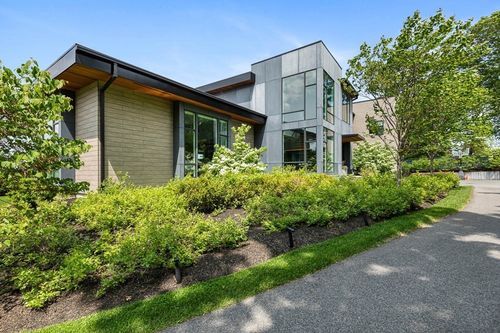 85 Forbes Rd, Milton, MA, 02186-4210 | Card Image