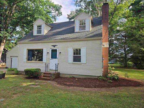 22 Oak St, Rochester, NH, 03839-5631 | Card Image