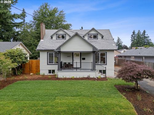 14127 Se Center St, Portland, OR, 97236-2739 | Card Image