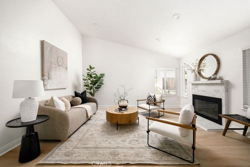 9179 Esther St, Cypress, CA, 90630 | Card Image